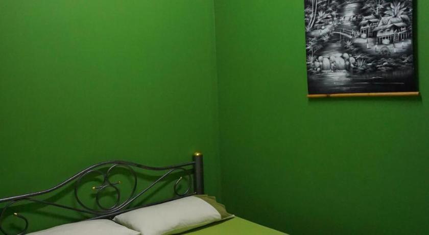 Oyo 730 Meedee Hostel Bangkok Esterno foto