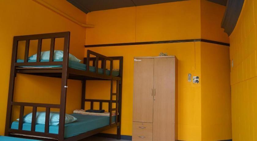 Oyo 730 Meedee Hostel Bangkok Esterno foto